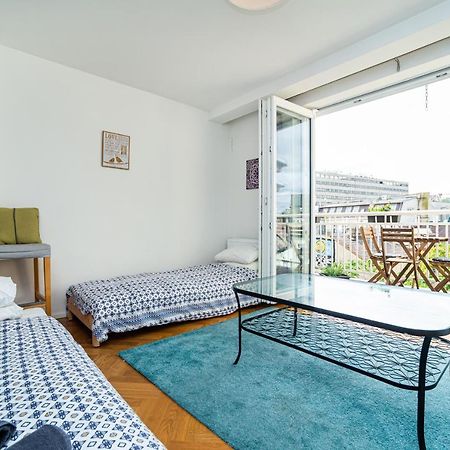 Central, Spacious, Modern 5 Bedrm Duplex W/Balcony Πράγα Εξωτερικό φωτογραφία